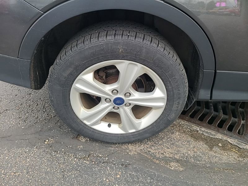 Used 2016 Ford Escape SE w/ SE Cold Weather Package image 8