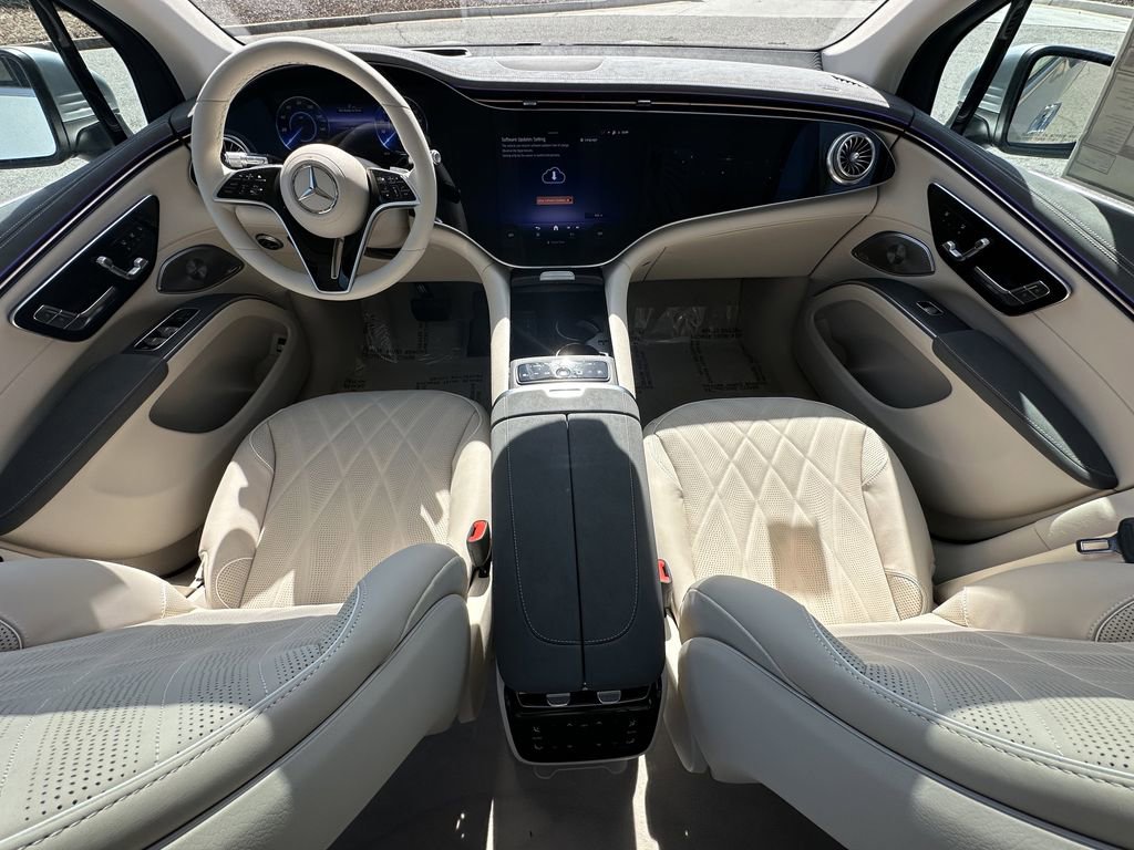 New 2026 Mercedes-Benz EQS 550 4MATIC SUV image 27