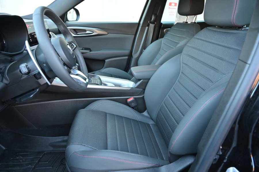 Used 2024 Dodge Hornet R/T w/ R/T Blacktop Package image 16