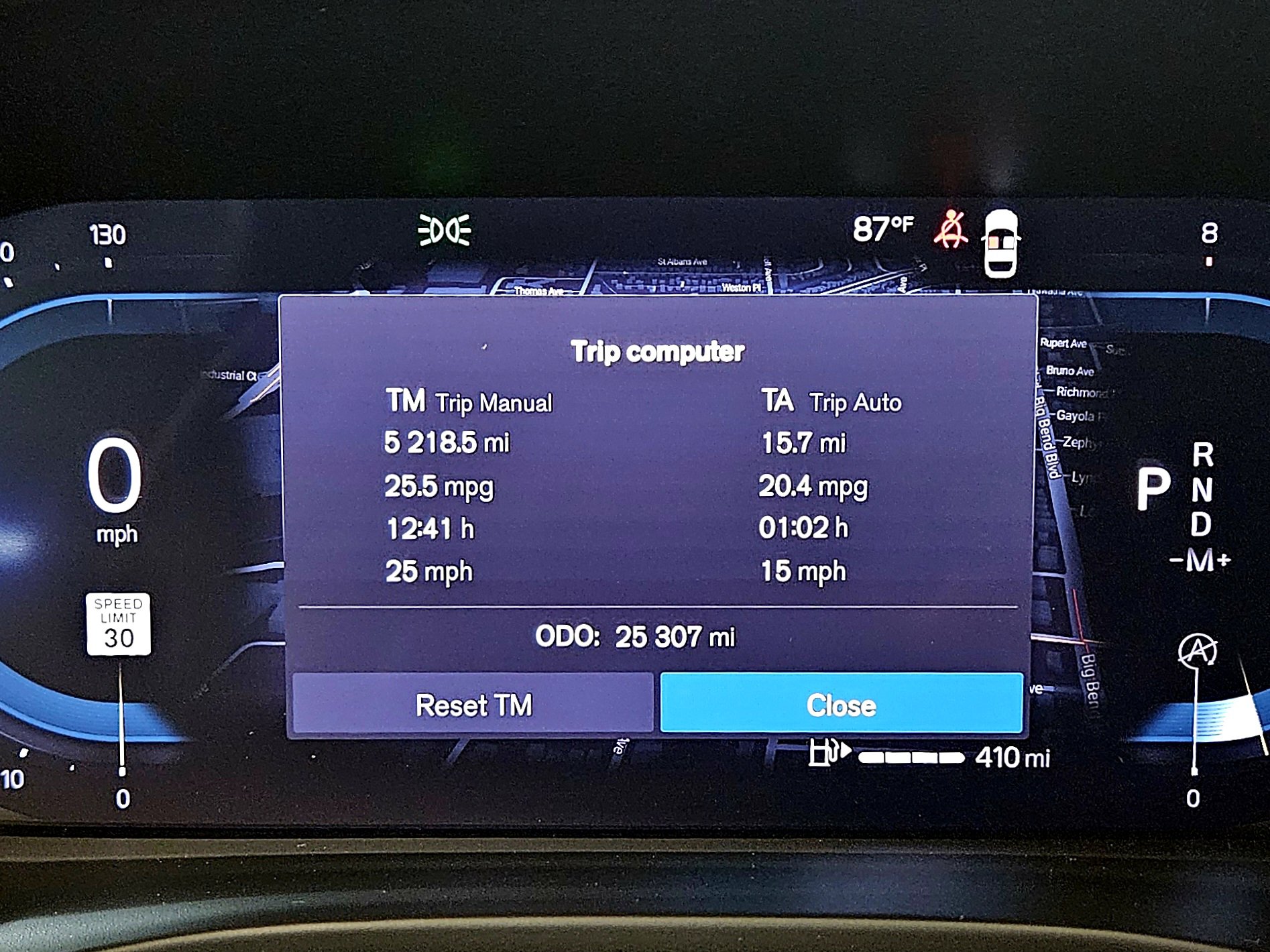 Used 2023 Volvo XC40 B5 Ultimate image 10