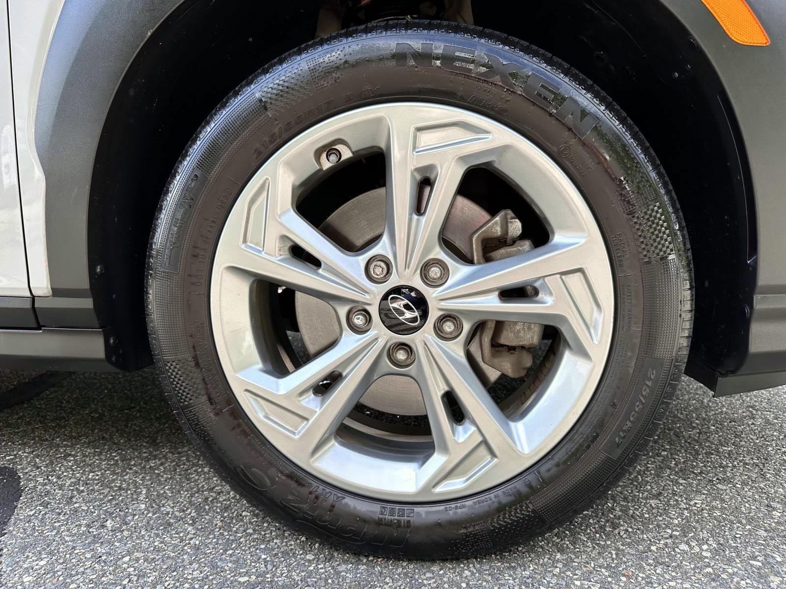 Used 2023 Hyundai Kona SEL w/ Cargo Package AWD/4WD image 6