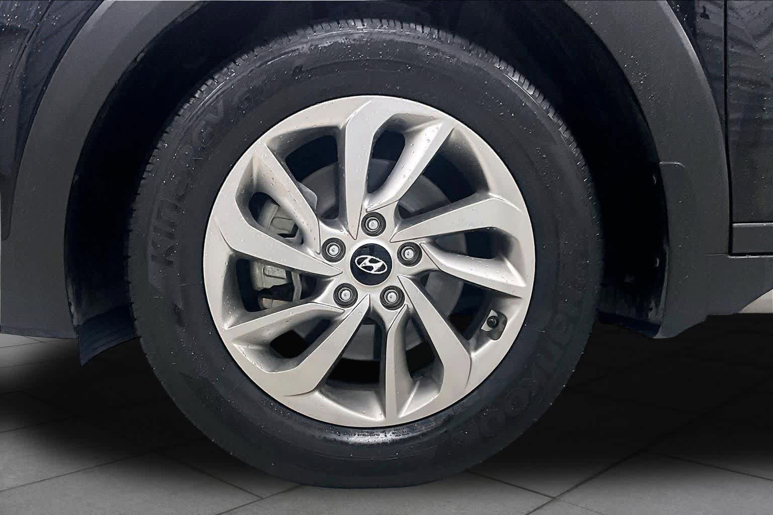 Used 2017 Hyundai Tucson SE FWD image 11