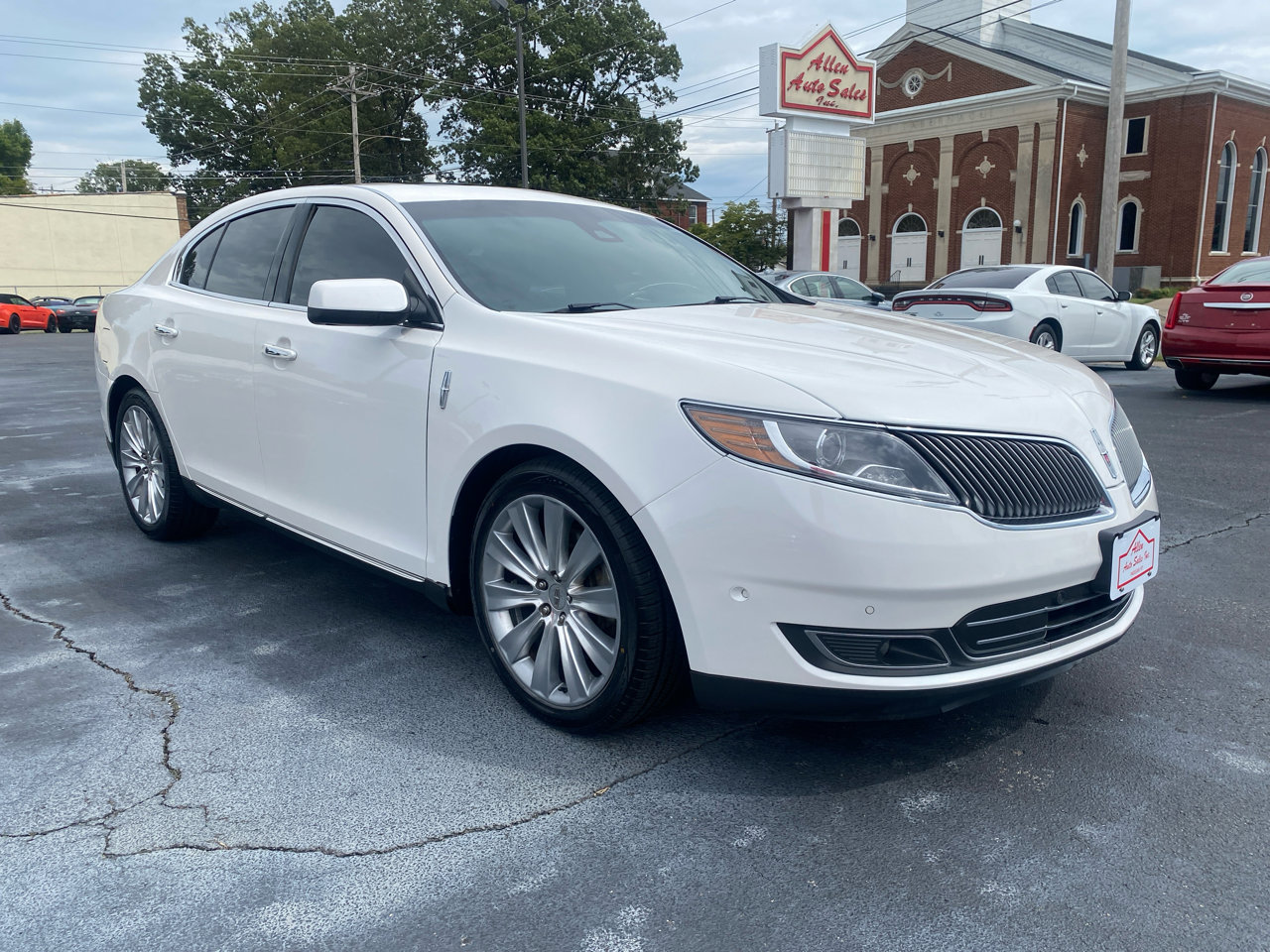 Used 2016 Lincoln MKS AWD w/ Equipment Group 201A image 3