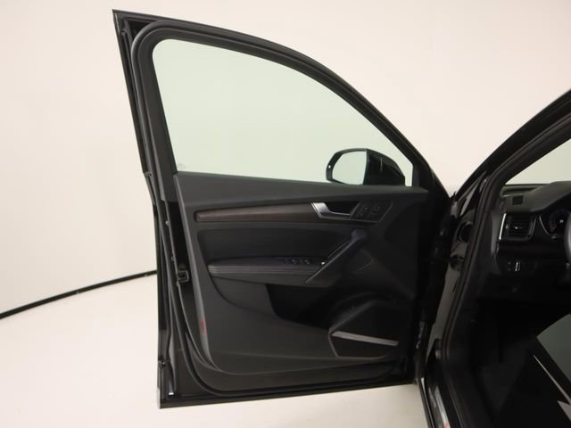 Certified 2023 Audi Q5 2.0T Premium Plus w/ Premium Plus Package image 10