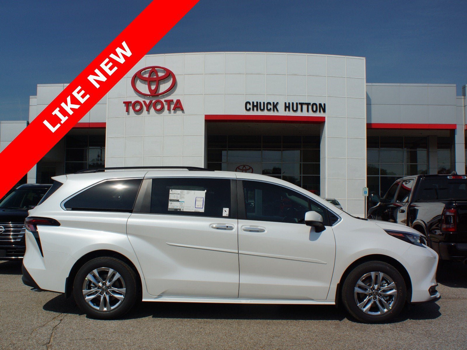 Certified 2026 Toyota Sienna XLE