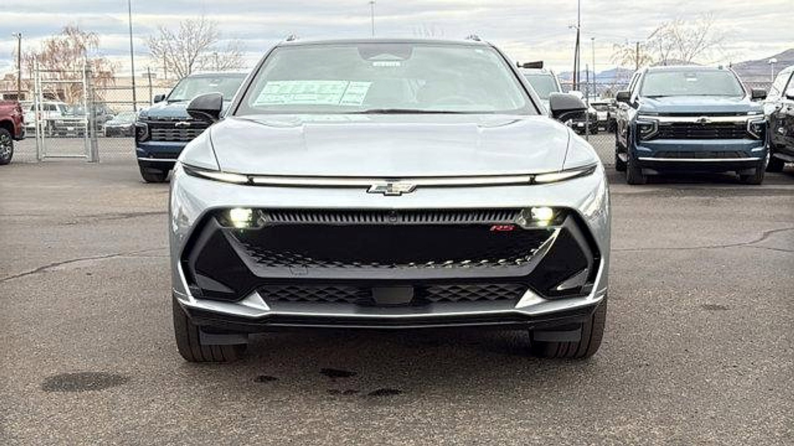 New 2026 Chevrolet Equinox EV RS image 2