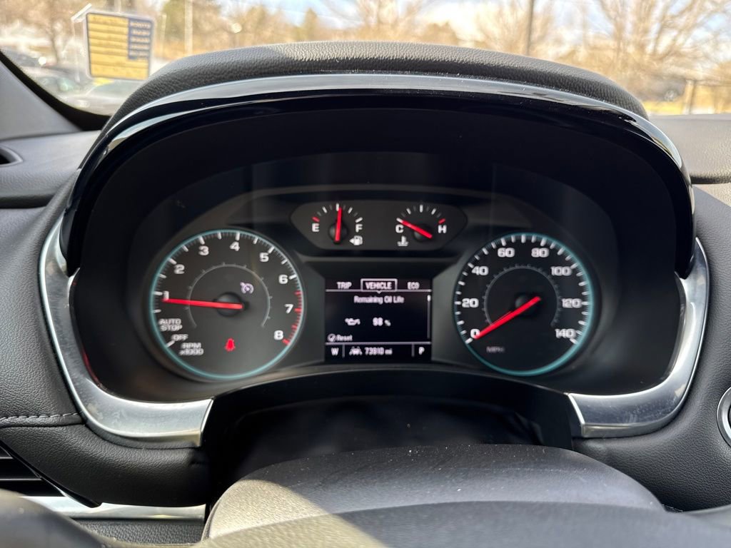 Used 2022 Chevrolet Traverse LT FWD image 46