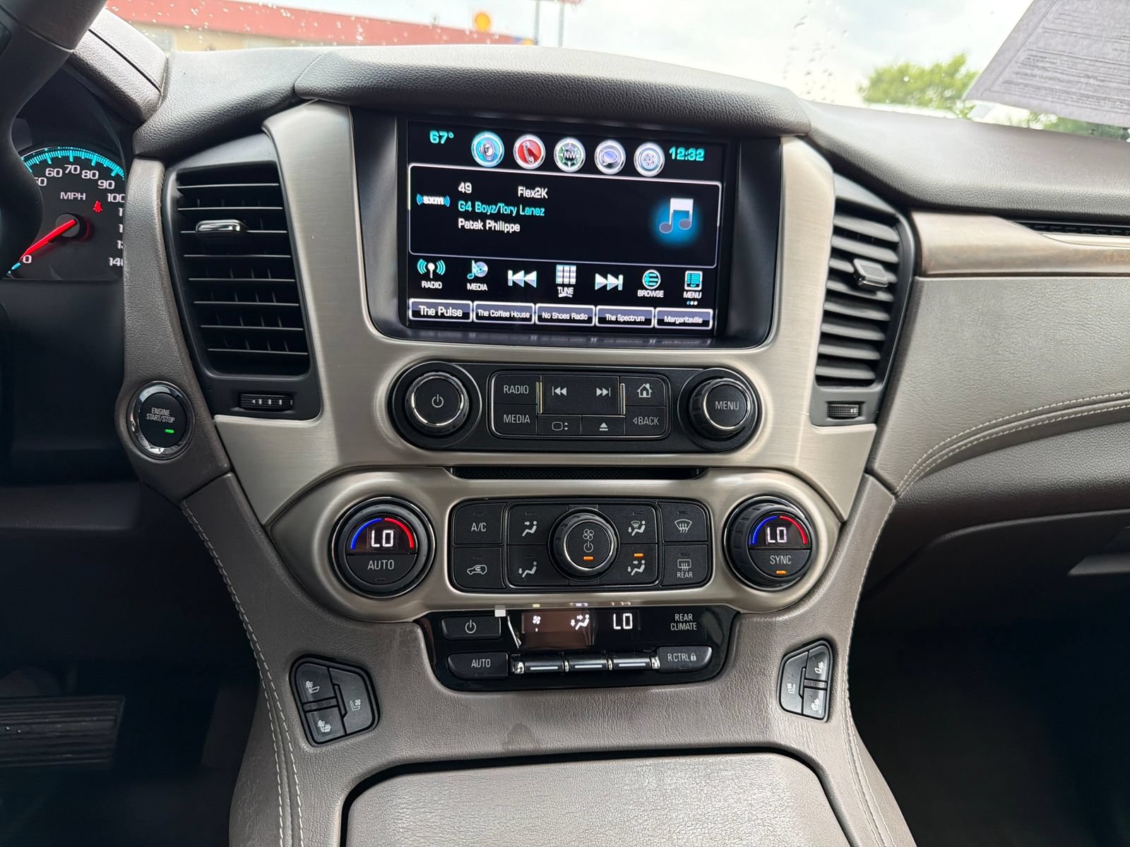 Used 2018 GMC Yukon XL Denali w/ Denali Ultimate Package AWD/4WD image 22