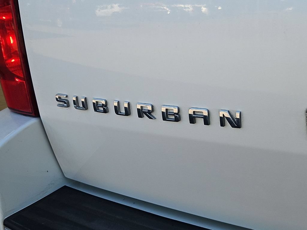 Used 2014 Chevrolet Suburban LTZ AWD/4WD image 26