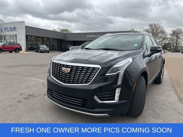 Used 2023 Cadillac XT5 Premium Luxury image 2