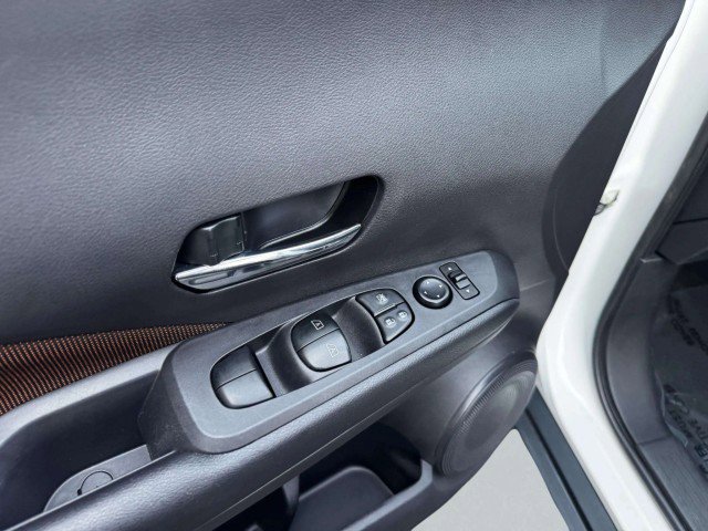 Used 2024 Nissan Kicks SR image 19