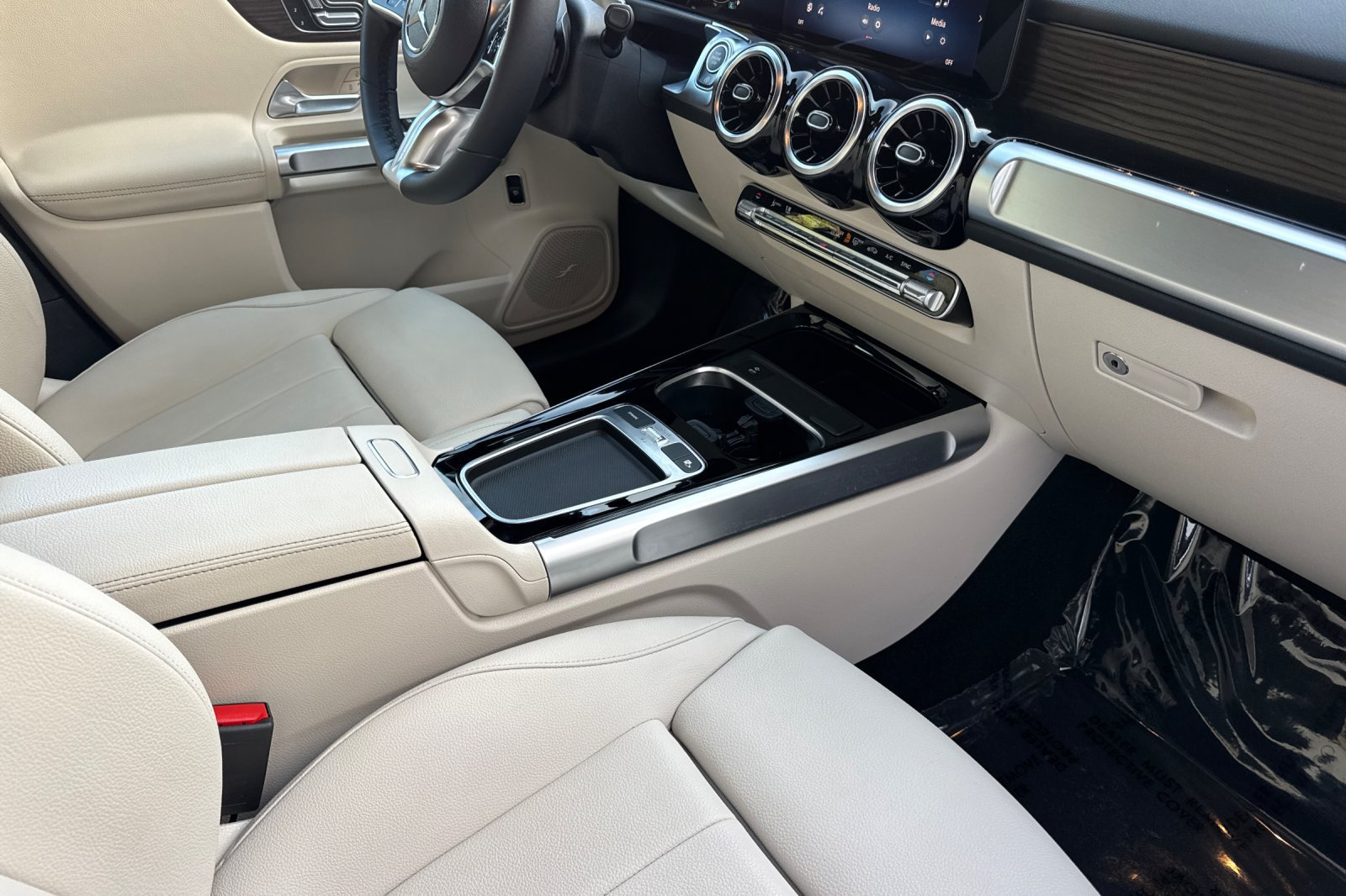 Certified 2026 Mercedes-Benz GLB 250 image 19