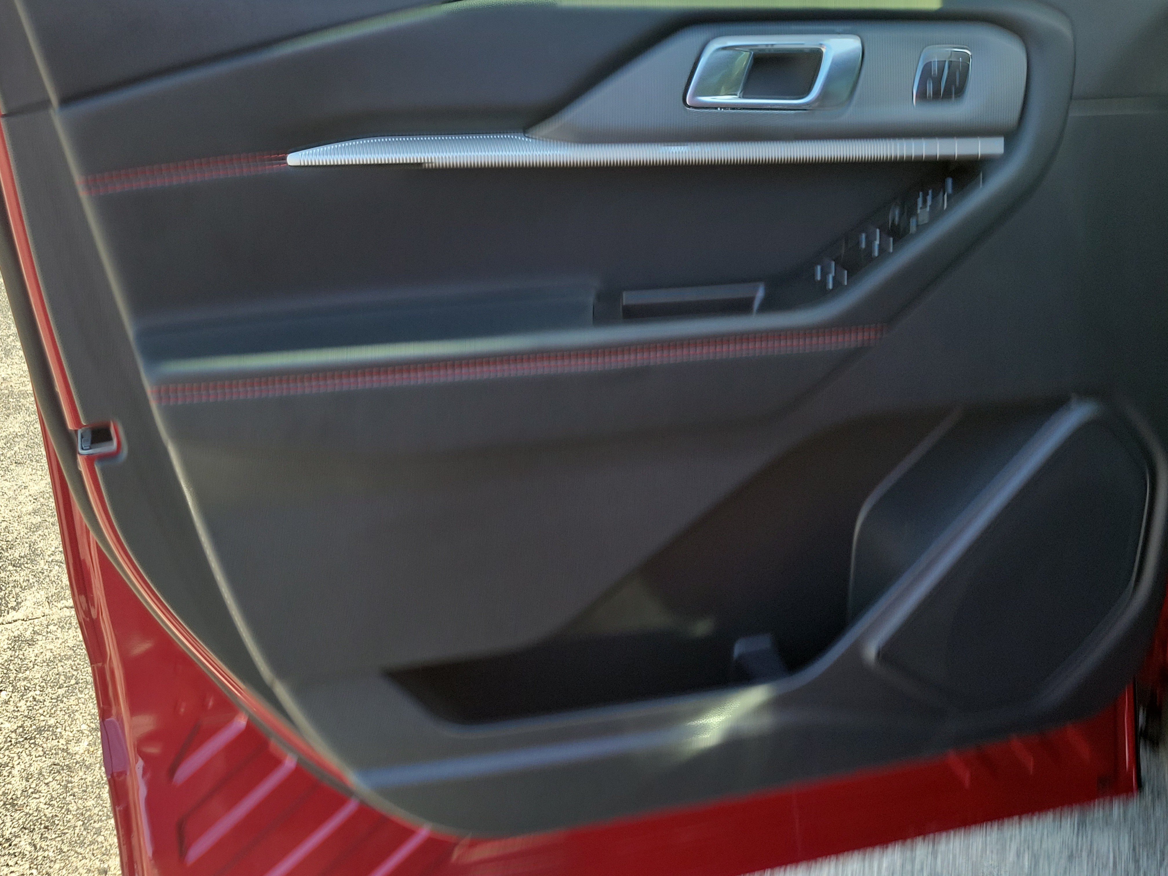 New 2026 Ford Explorer ST-Line w/ ST-Line Street Pack RWD image 26