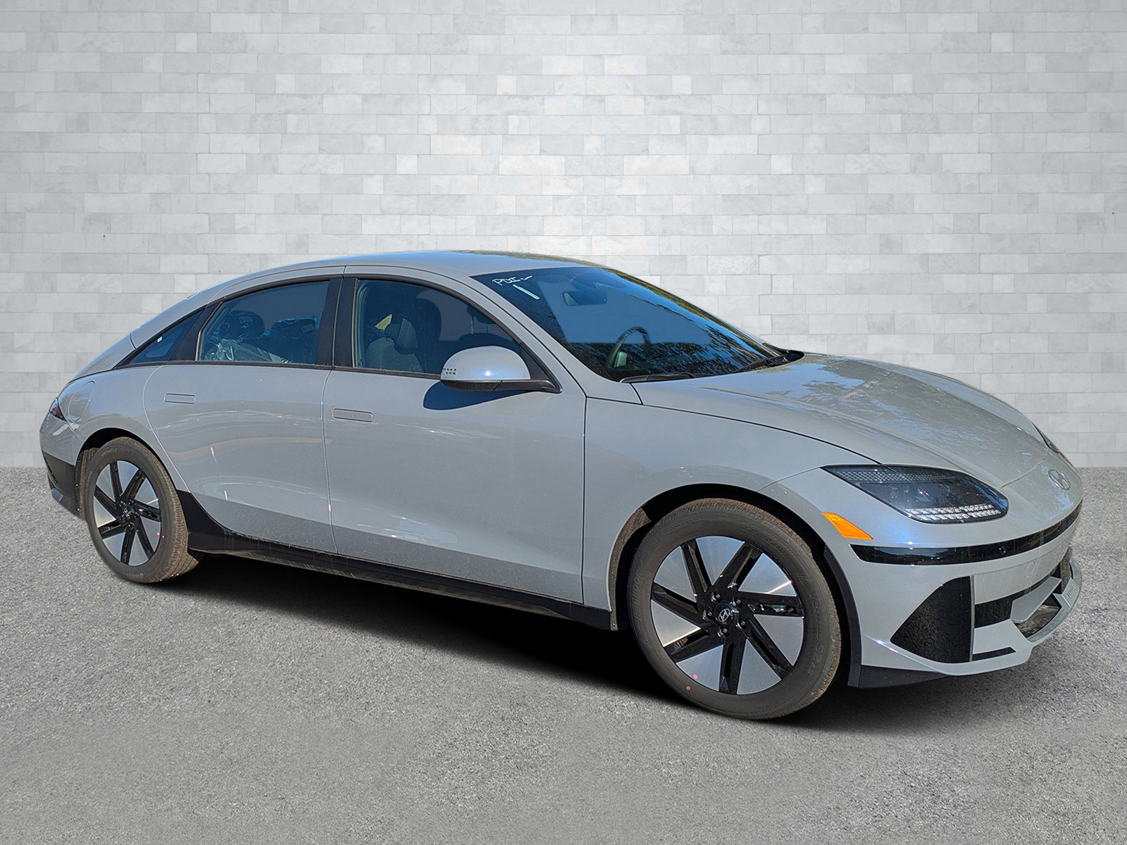 New 2025 Hyundai Ioniq 6 SE image 1