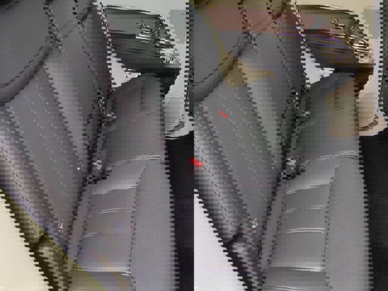 Certified 2024 Land Rover Range Rover SE image 20