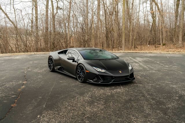 Used 2020 Lamborghini Huracan EVO image 28