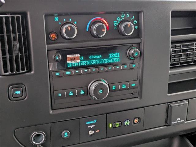 New 2025 Chevrolet Express 3500 w/ Driver Convenience Package image 17