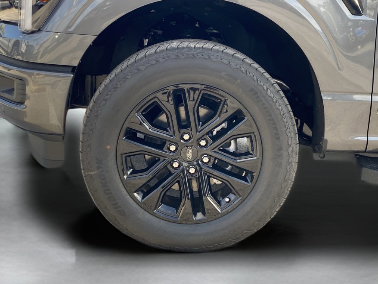 Used 2025 Ford F150 Lariat w/ Equipment Group 501A Mid image 33