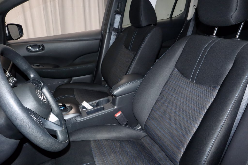 Used 2025 Nissan Leaf S FWD image 24