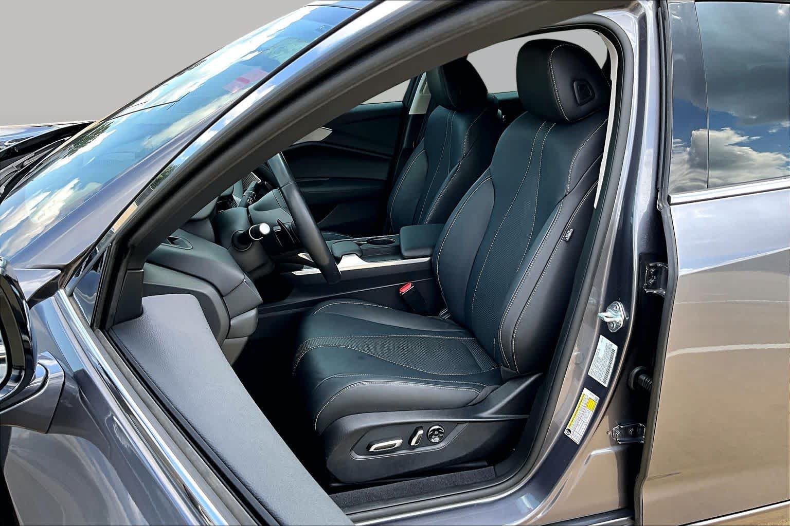 Used 2022 Acura TLX w/ Technology Package FWD image 8