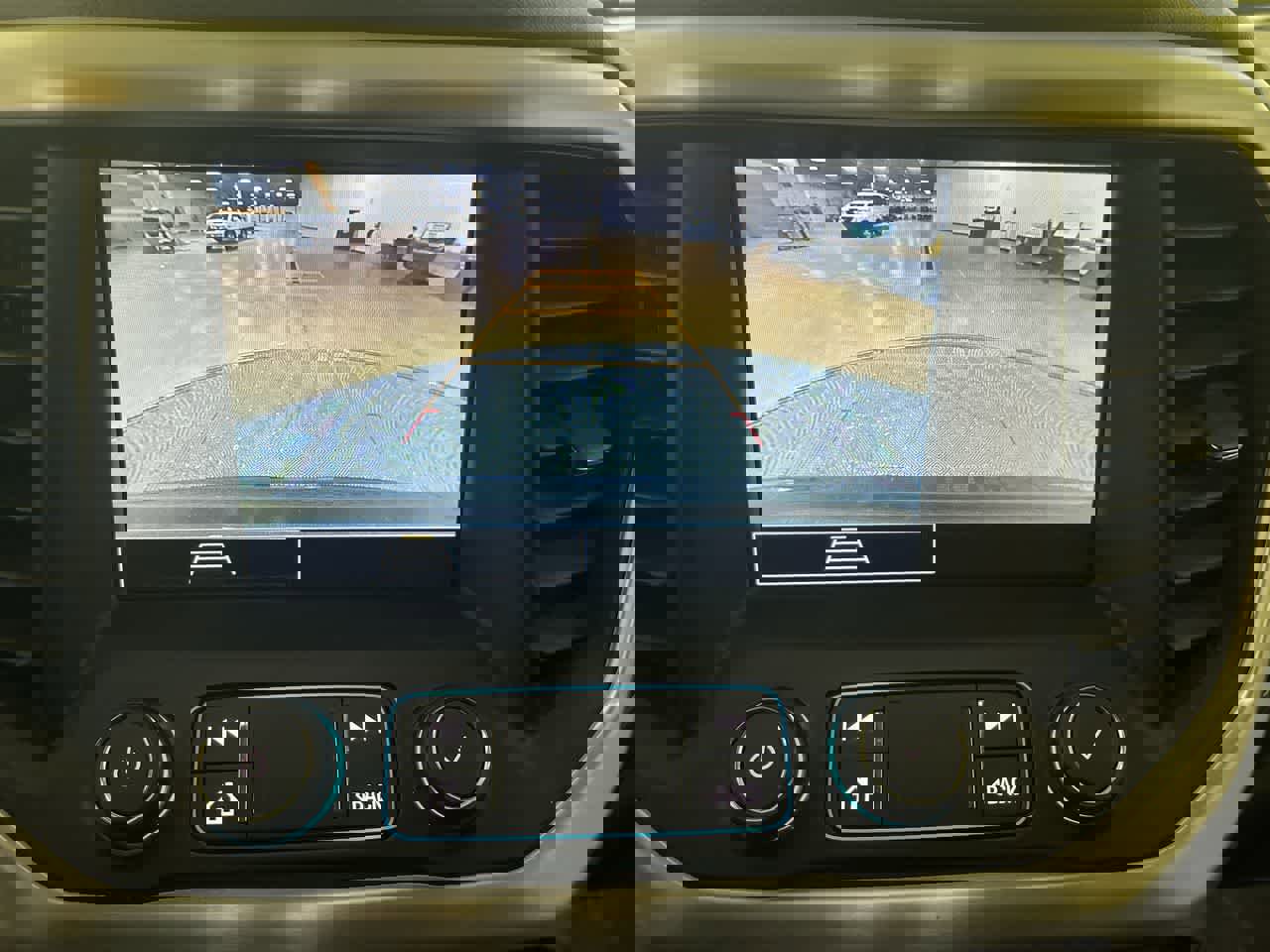 Used 2021 GMC Acadia SLE image 19