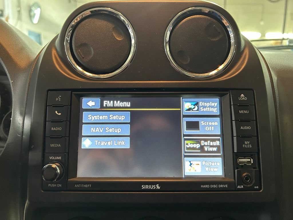 Used 2016 Jeep Patriot High Altitude AWD/4WD image 29