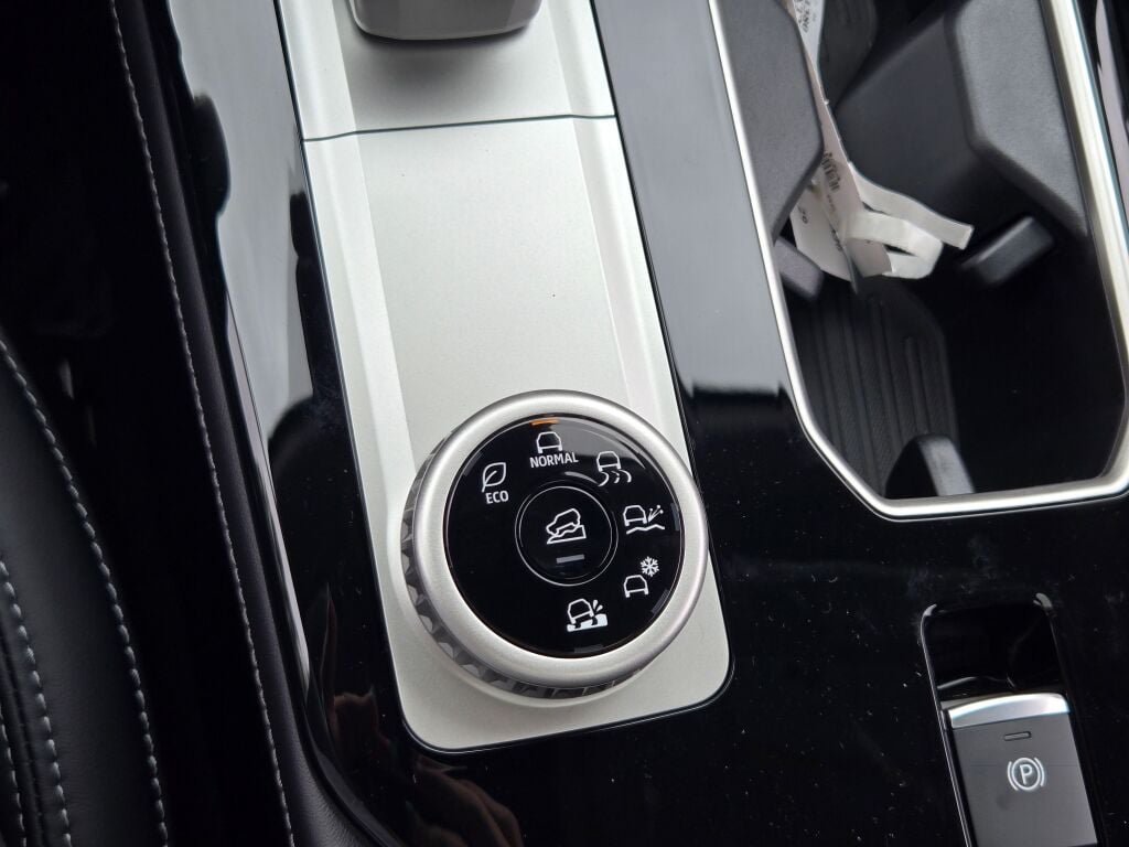 New 2026 Mitsubishi Outlander SE AWD/4WD image 25
