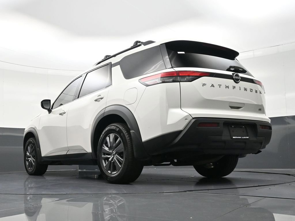 Used 2022 Nissan Pathfinder SV image 26