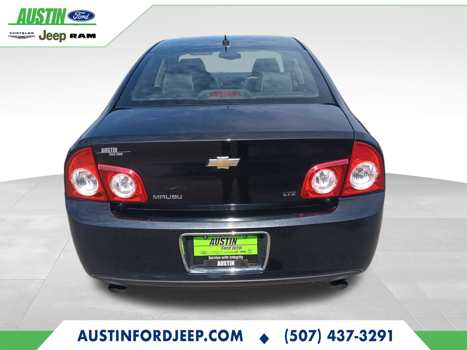Used 2009 Chevrolet Malibu LTZ w/ HFV6 Engine Package image 4