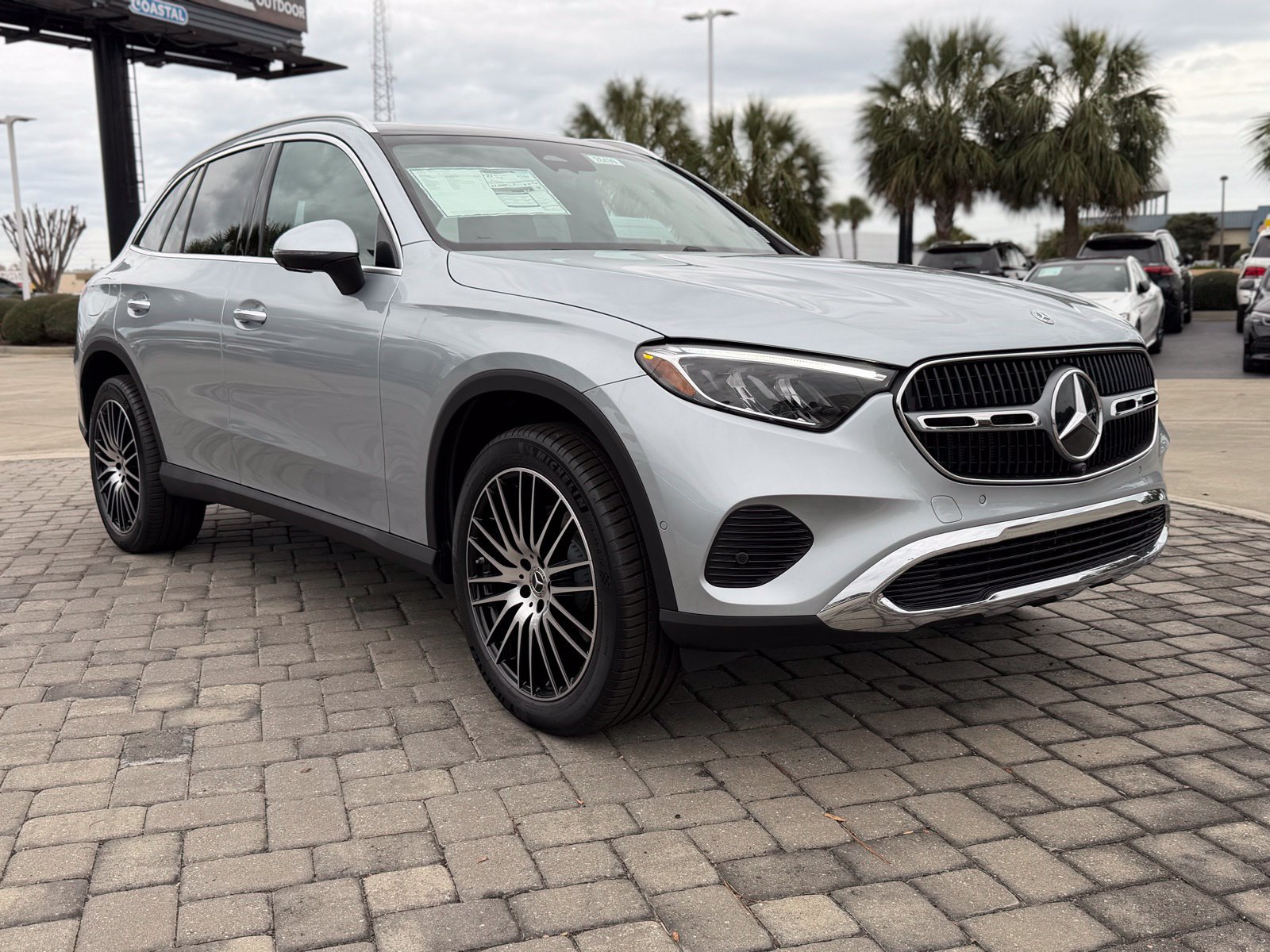 Used 2026 Mercedes-Benz GLC 300 image 7