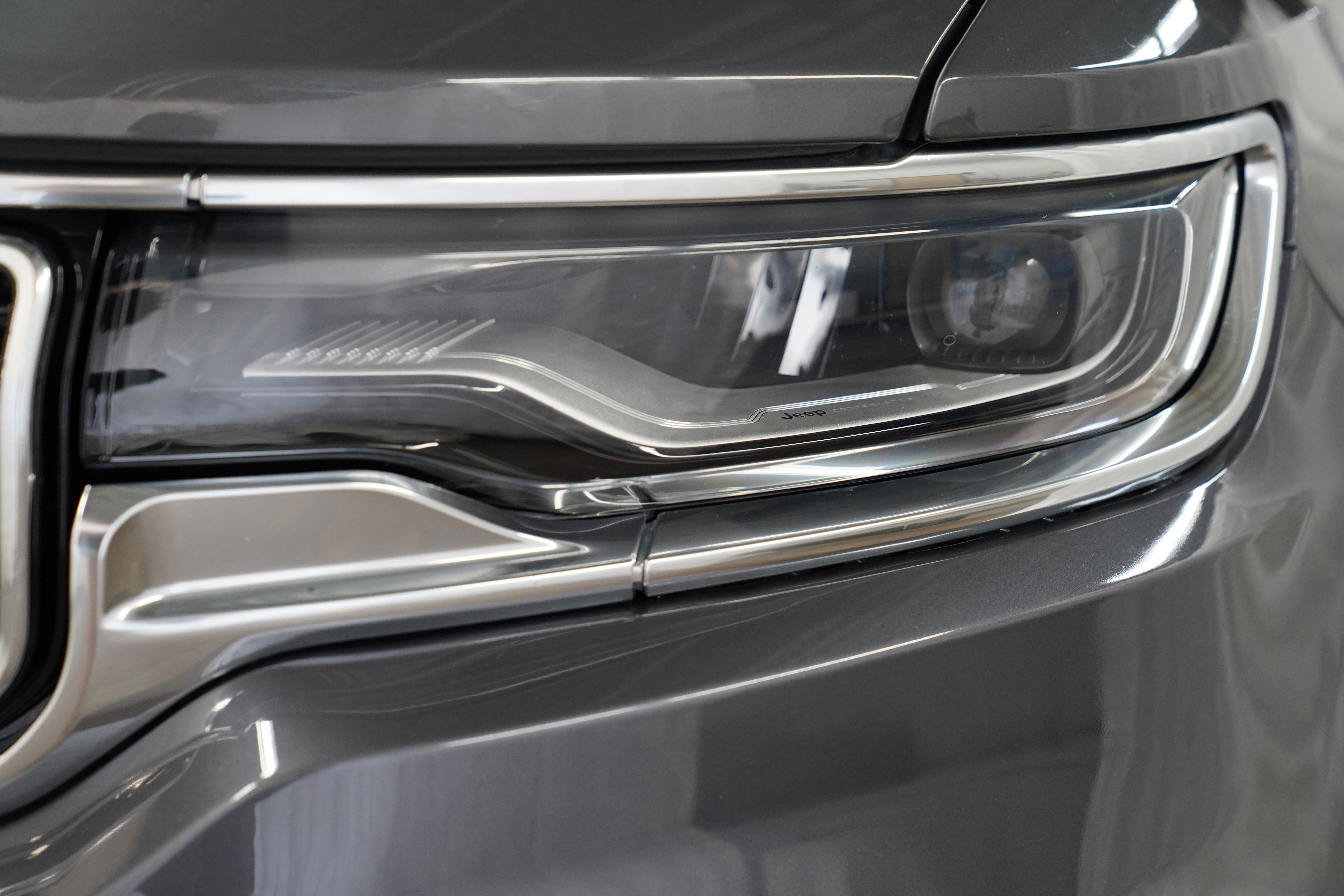 Used 2023 Jeep Wagoneer Series III w/ Preferred Equipment Group image 15