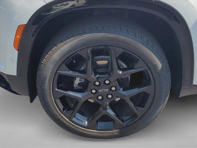 Used 2024 Chevrolet Traverse RS FWD image 28