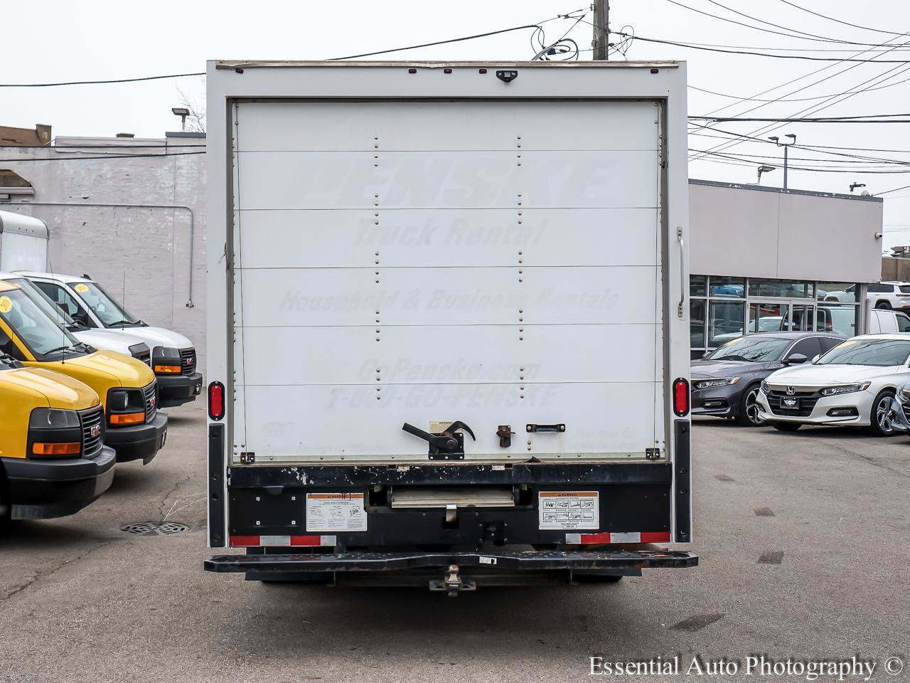 Used 2019 GMC Savana 3500 Extended w/ Driver Convenience Package RWD image 6