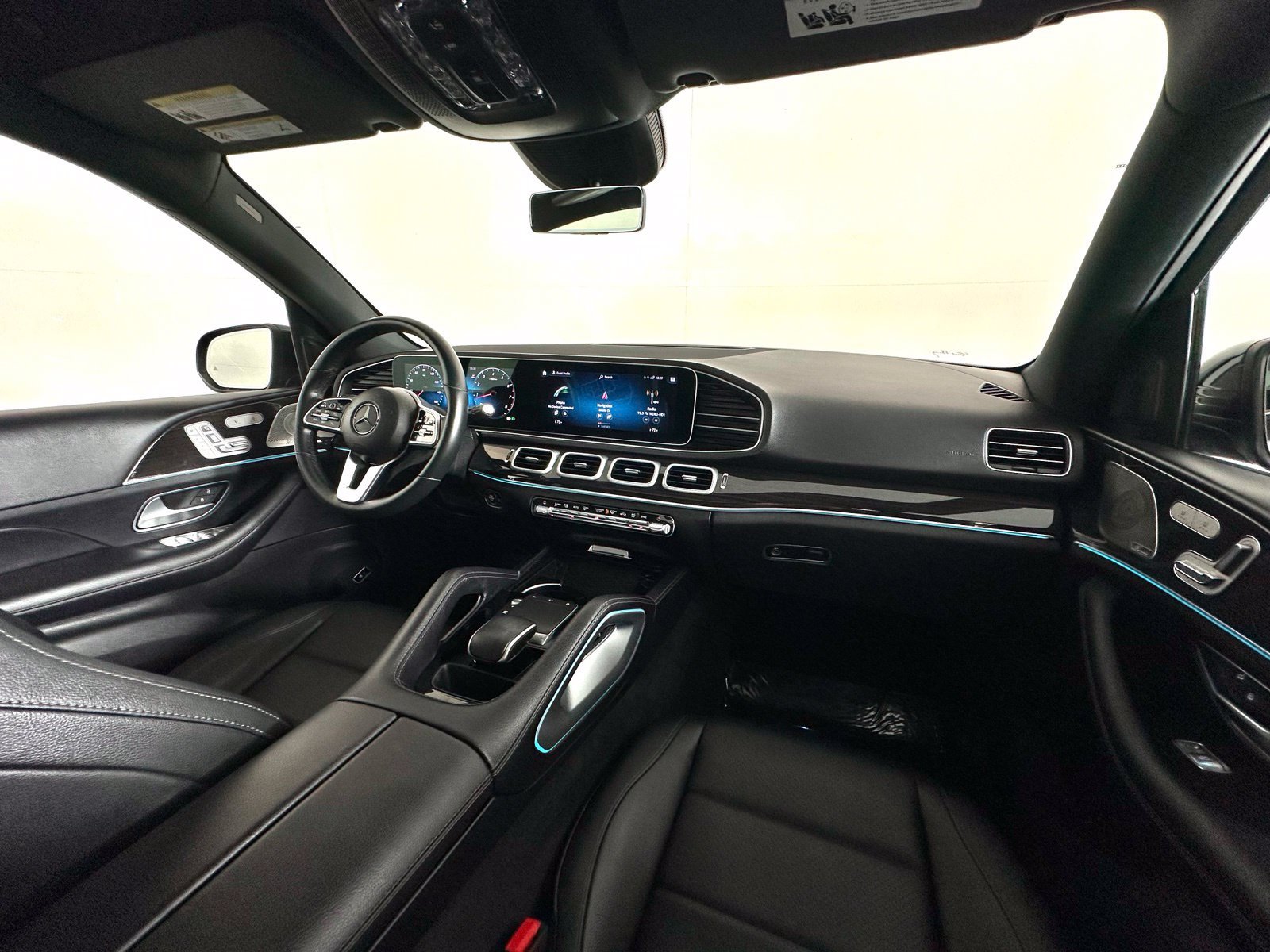 Used 2023 Mercedes-Benz GLE 350 w/ Premium Package image 16
