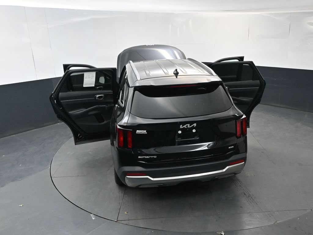 Certified 2024 Kia Sorento S AWD/4WD image 18