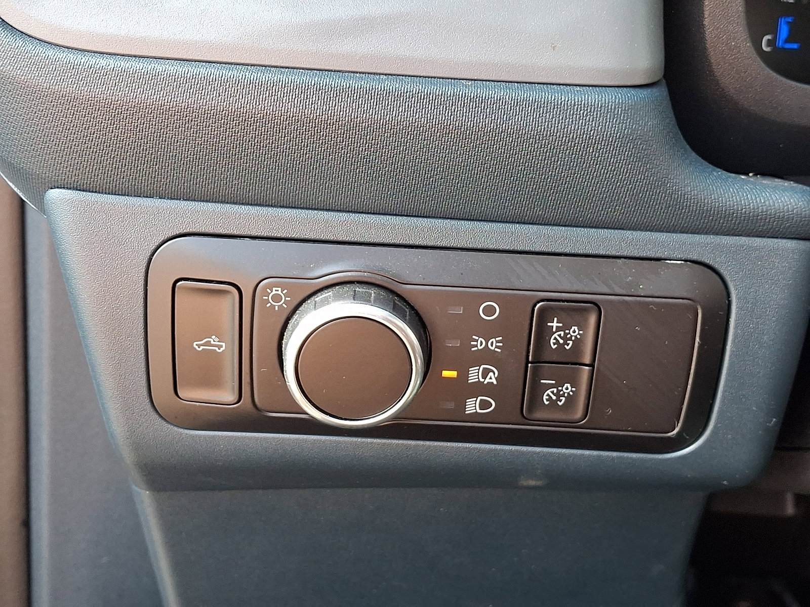 Used 2025 Ford Maverick Tremor AWD/4WD image 27