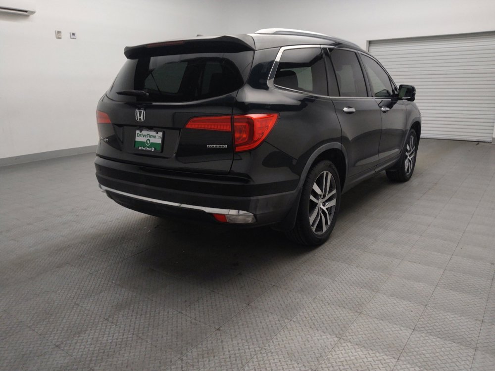 Used 2017 Honda Pilot Touring image 9