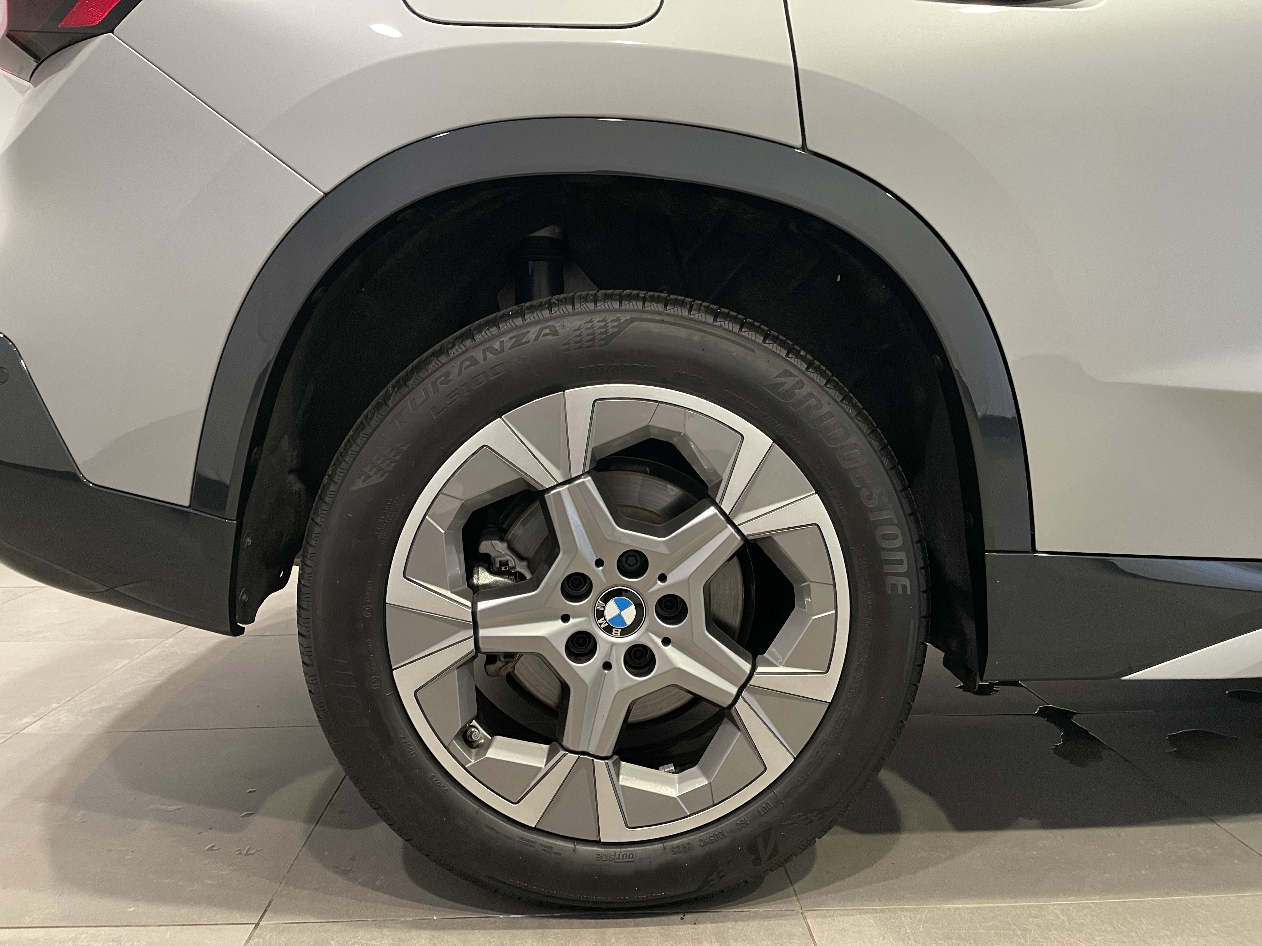 Used 2026 BMW X1 xDrive28i w/ Technology Package AWD/4WD image 9