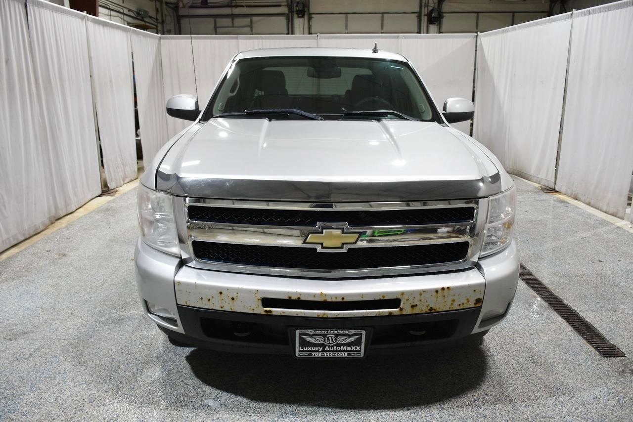 Used 2011 Chevrolet Silverado 1500 LTZ w/ LTZ Plus Package AWD/4WD image 2