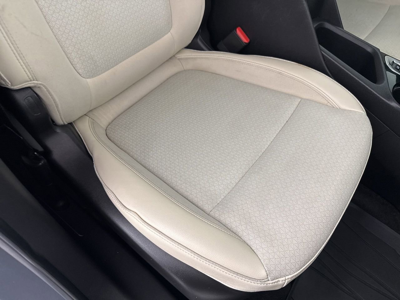 Used 2023 Buick Encore GX Preferred w/ Cold Weather Comfort Package image 26