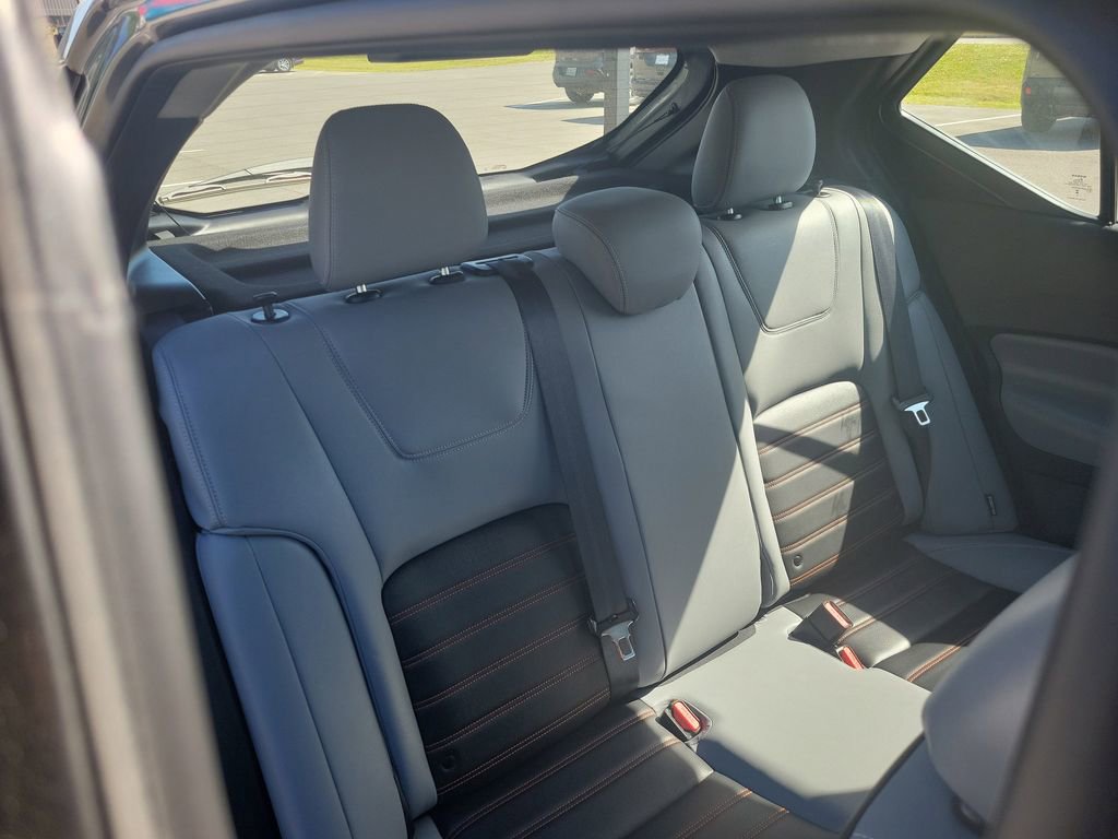 Used 2023 Nissan Kicks SR w/ SR Premium Package FWD image 35