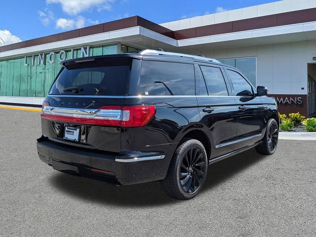 Certified 2020 Lincoln Navigator Black Label w/ Cargo Convenience Package AWD/4WD image 4