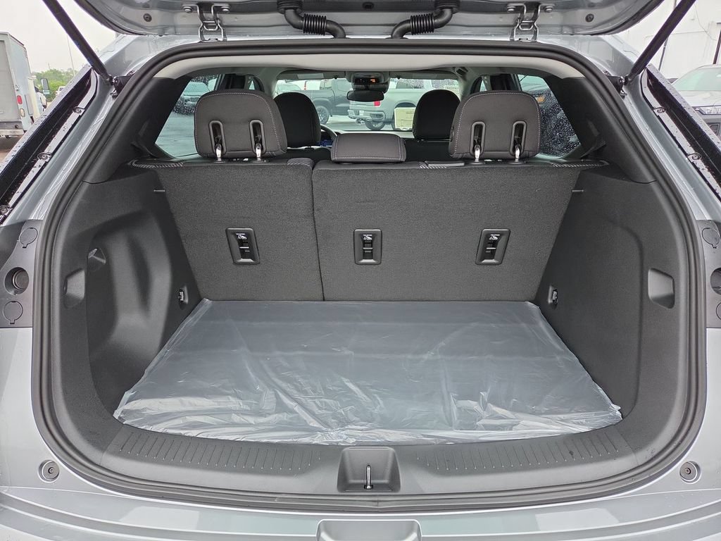 New 2027 Chevrolet Bolt LT FWD image 16
