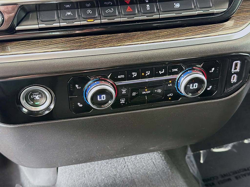 Used 2022 GMC Sierra 1500 Elevation w/ LPO, Elevation Black Package AWD/4WD image 38