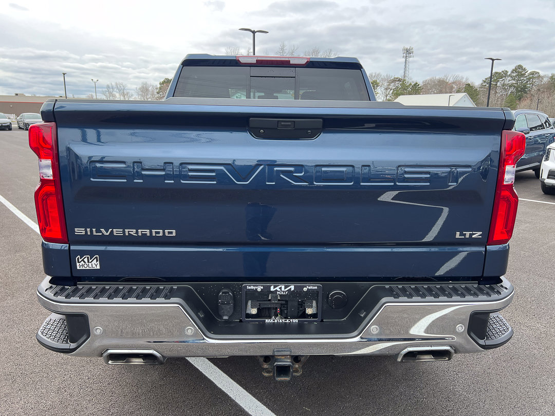 Used 2022 Chevrolet Silverado 1500 LTZ w/ LTZ Premium Package AWD/4WD image 4