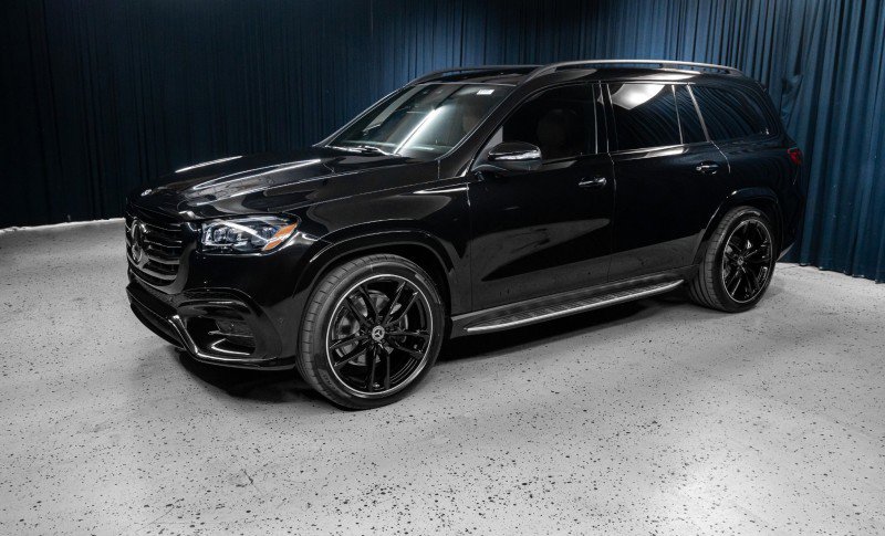 New 2026 Mercedes-Benz GLS 580 4MATIC image 1