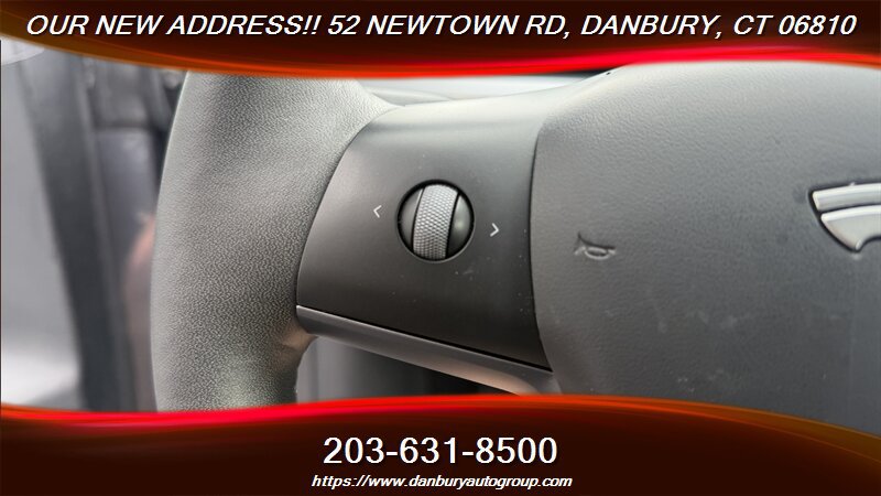 Used 2023 Tesla Model Y 2WD image 17