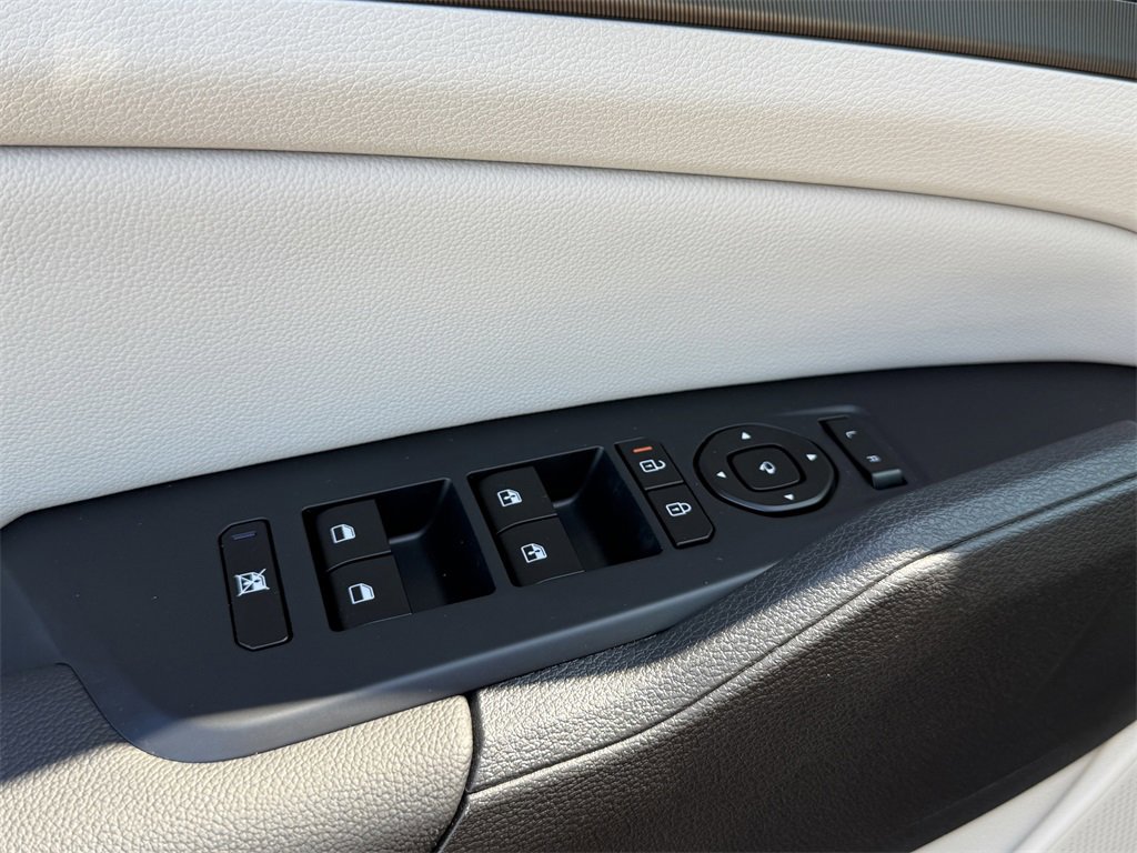 New 2026 Kia Sportage SX image 17