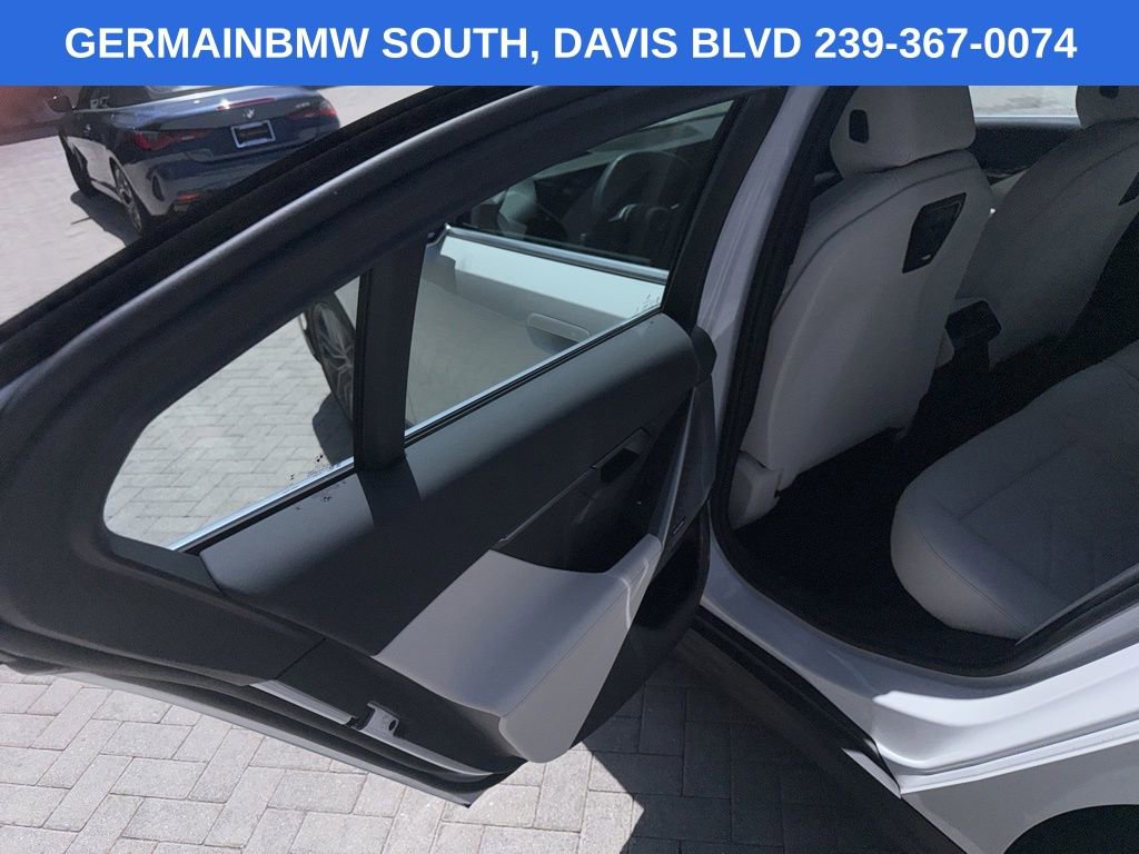 Certified 2024 BMW 530i w/ Premium Package RWD image 32
