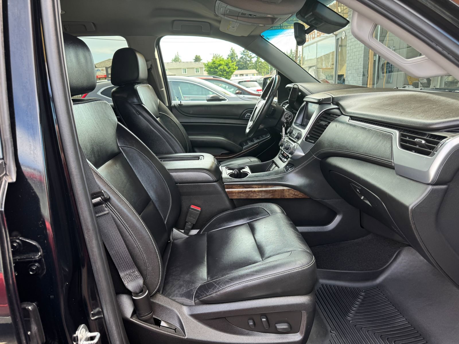 Used 2018 Chevrolet Tahoe LT AWD/4WD image 23